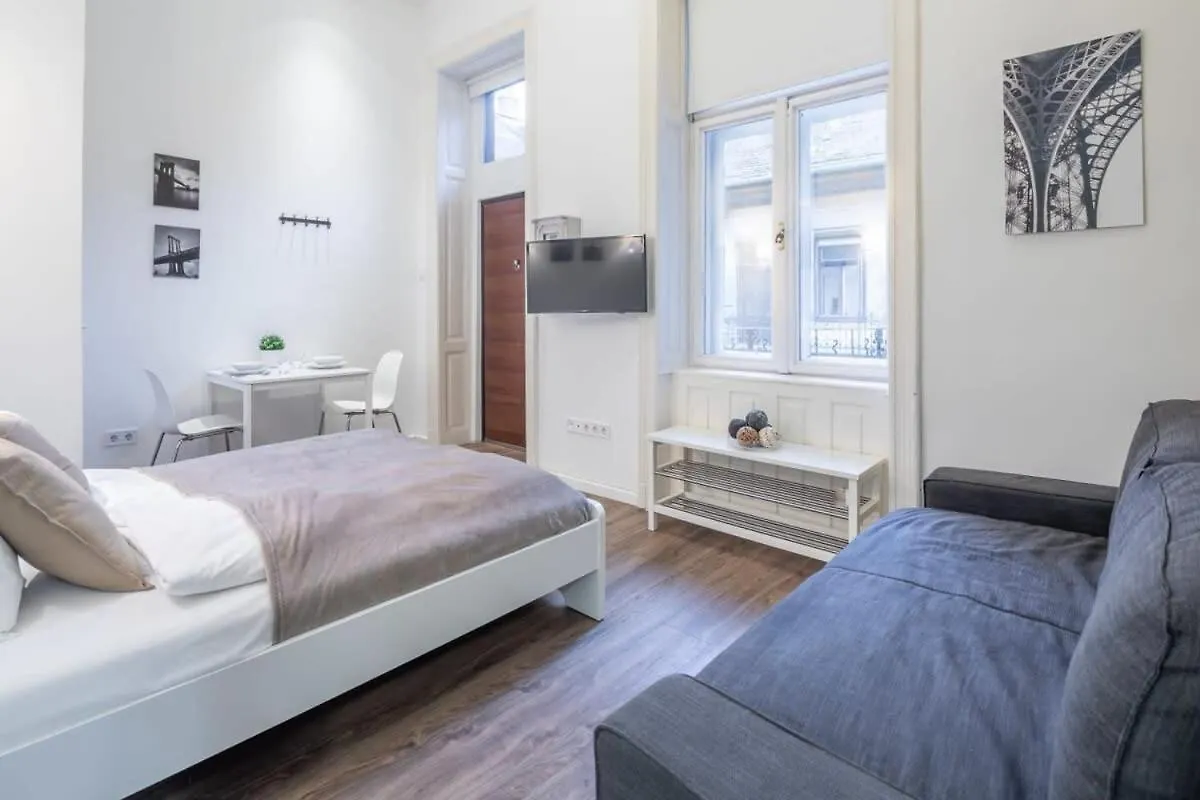Charming Apartment At Central Location ブダペスト