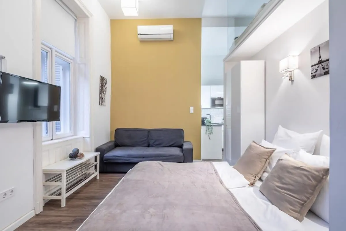 Charming Apartment At Central Location ブダペスト